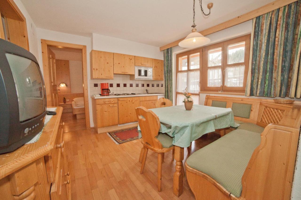 Chasa Per La Punt Appartement Galtür Buitenkant foto